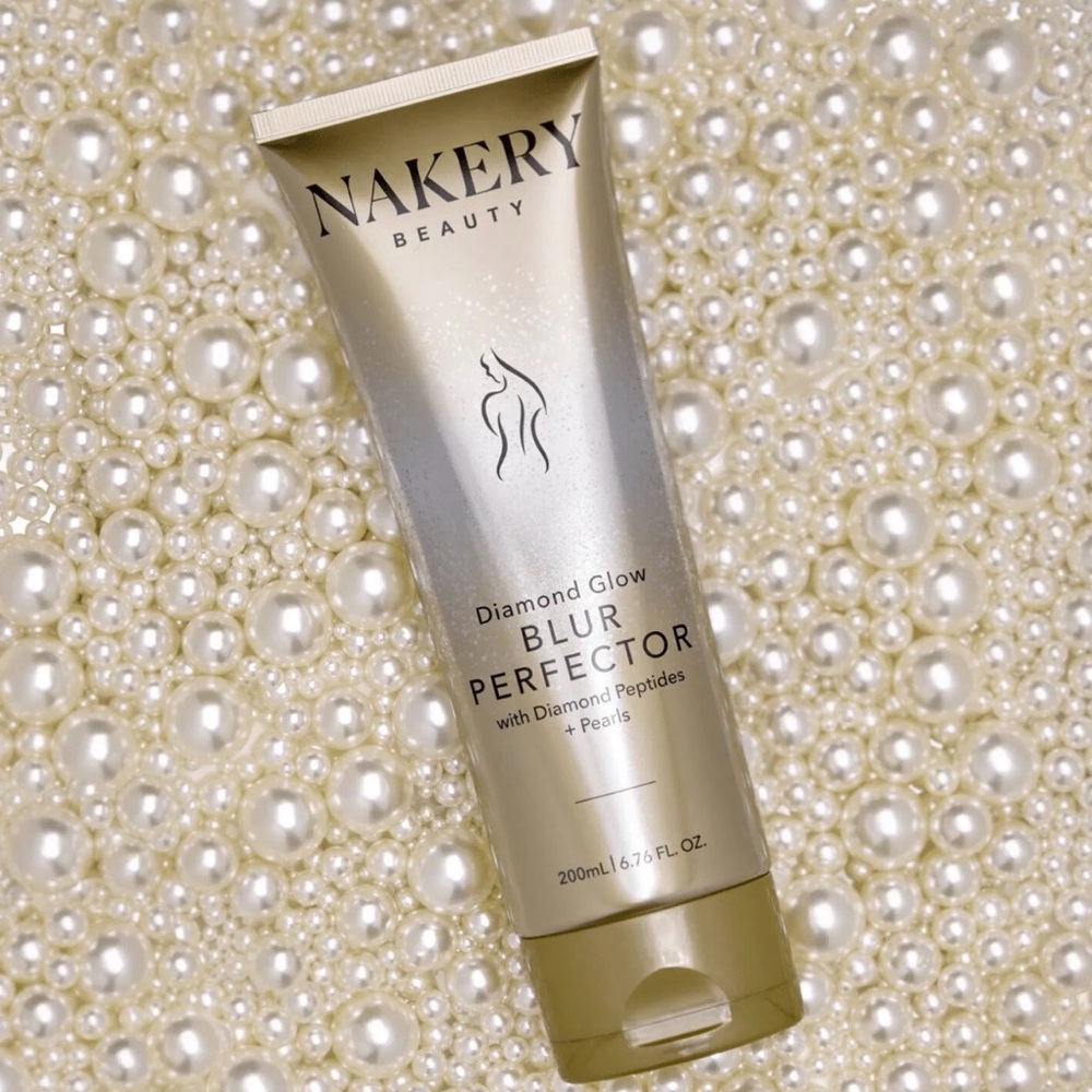 Nakery BIG SIZE 6.7 OZ Body lotion Blur perfection for summer skin 🔥🔥🔥